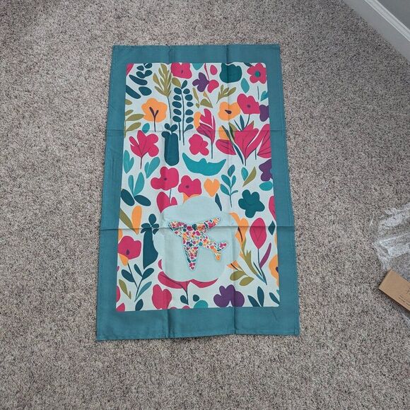 Airplane Floral Kitchen Tea Towel | NWT | Pilot Wives’ Club - Picture 4 of 4